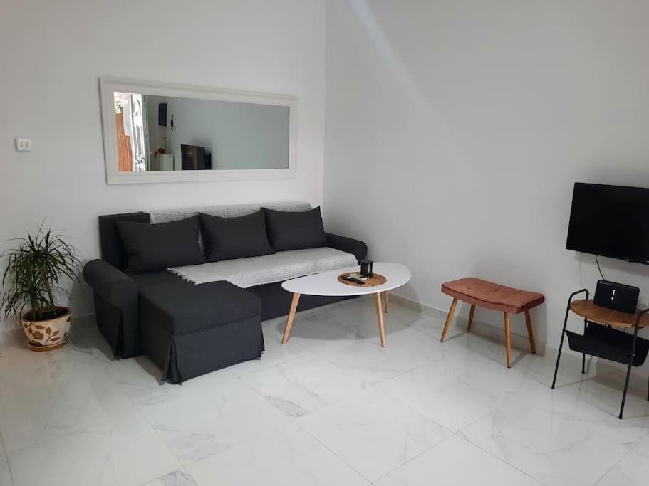 House In Diavata, Thessaloniki, Greece Apartment Luaran gambar