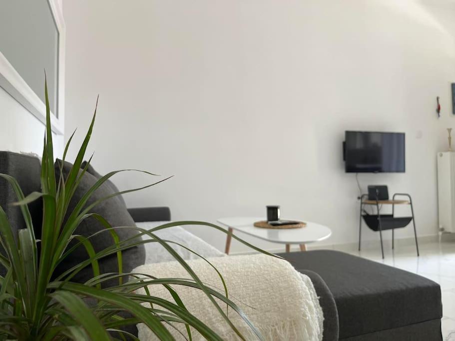 House In Diavata, Thessaloniki, Greece Apartment Luaran gambar