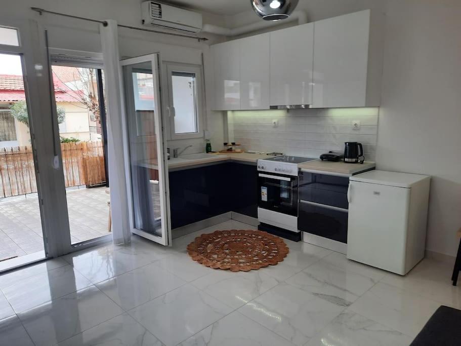 House In Diavata, Thessaloniki, Greece Apartment Luaran gambar